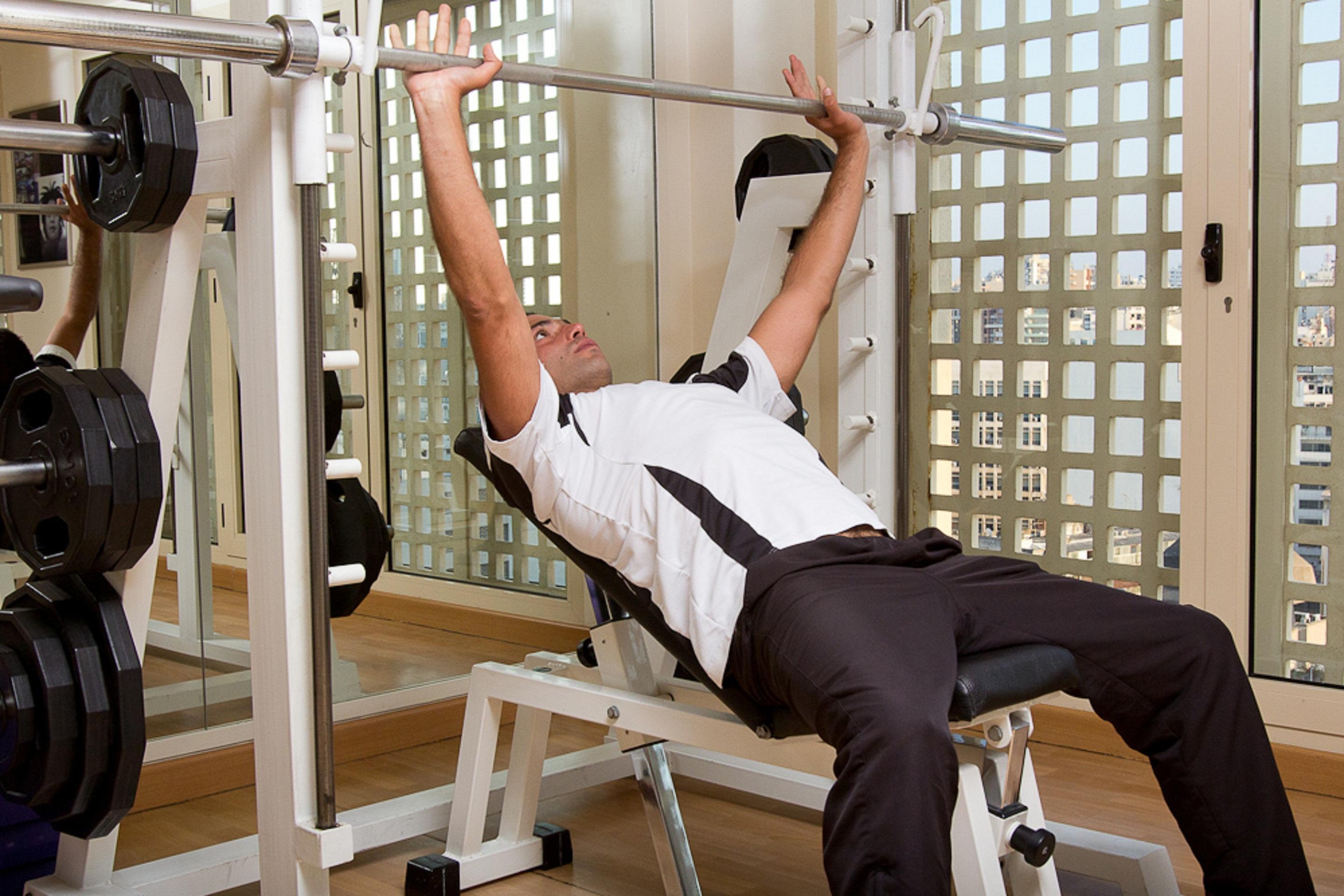 Отель Gefinor Rotana - Бейрут Экстерьер фото Bench press