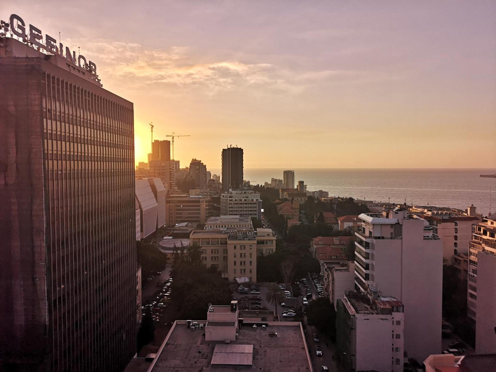 Отель Gefinor Rotana - Бейрут Экстерьер фото Tunis