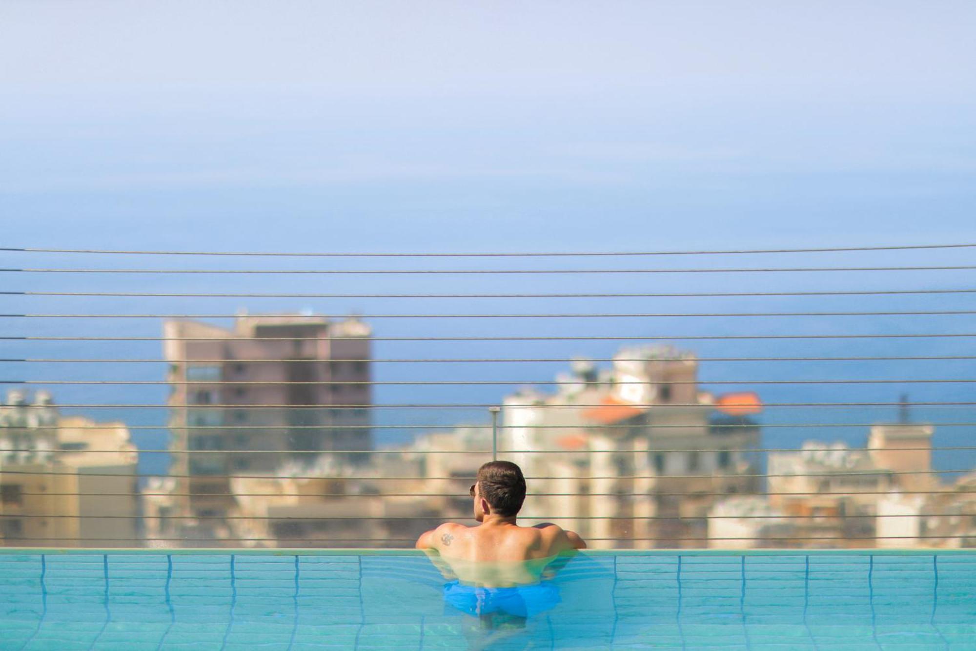 Отель Gefinor Rotana - Бейрут Экстерьер фото Swimming pool in Nicosia
